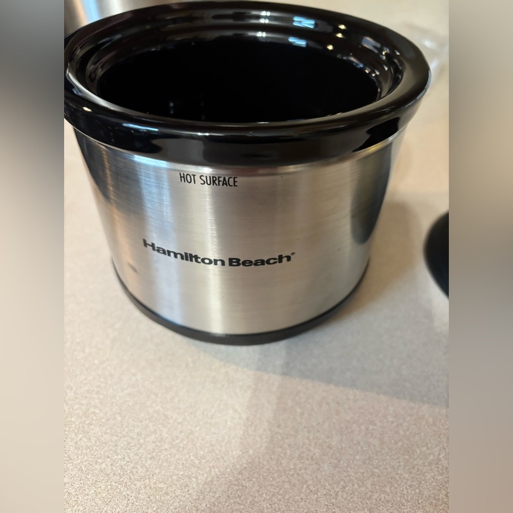 Hamilton Beach SC40 33006 Mini Slow Cooker Silver Space Saver Slow Cooker